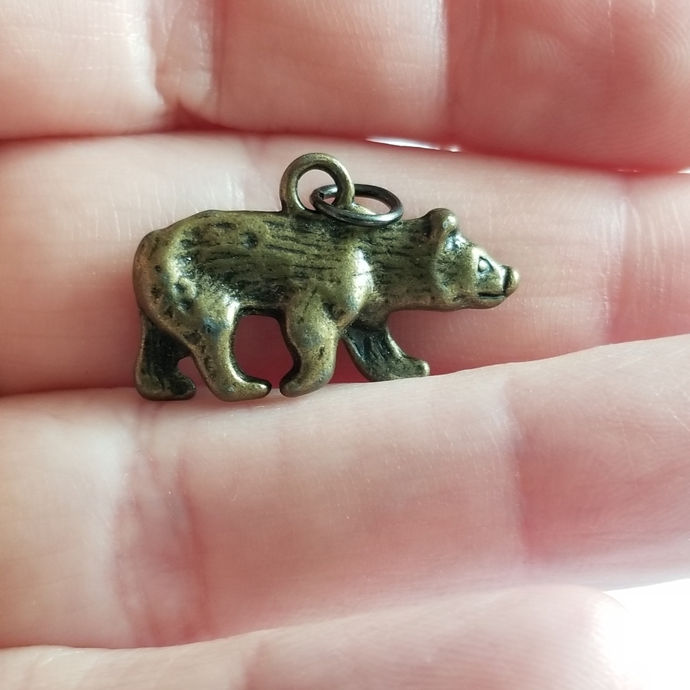 Relisted - Bear pendant charm antiqued gold tone metal animal - Picture 6 of 10